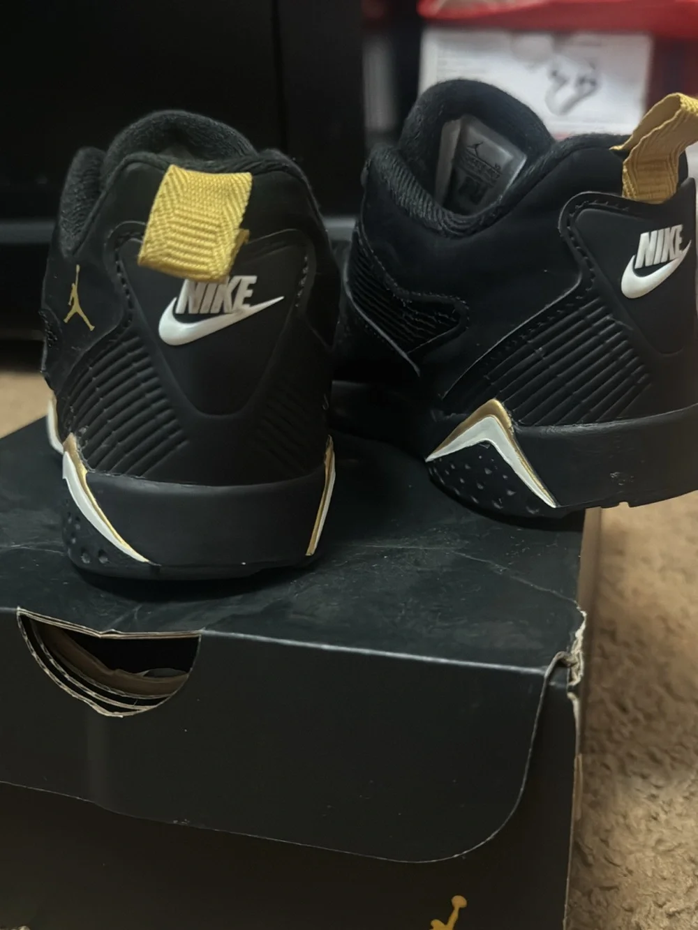 Kids jordans 13c (little kids)